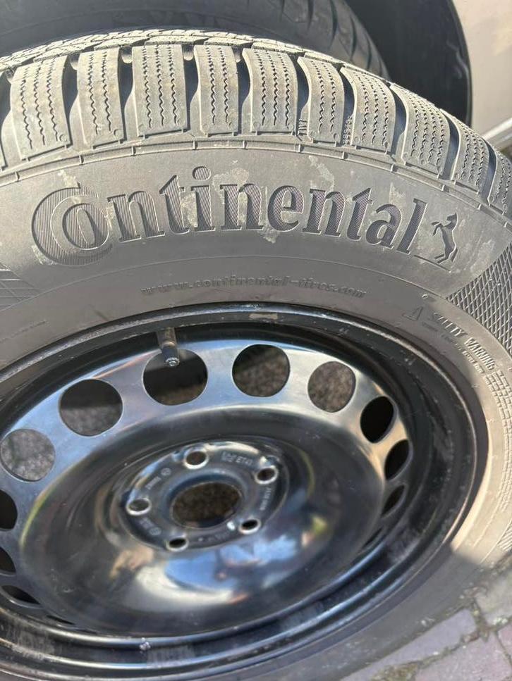 4 continental winterbanden op velg., Auto-onderdelen, Ophalen, 16 inch, Banden en Velgen, Winterbanden