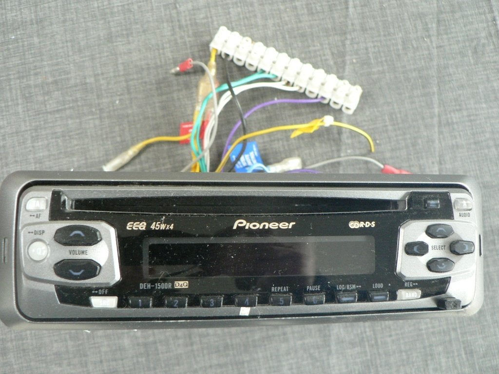 PIONEER AUTORADIO CD SPELER 12 VOLT DEH-1500R D4Q, Ophalen of Verzenden, Gebruikt