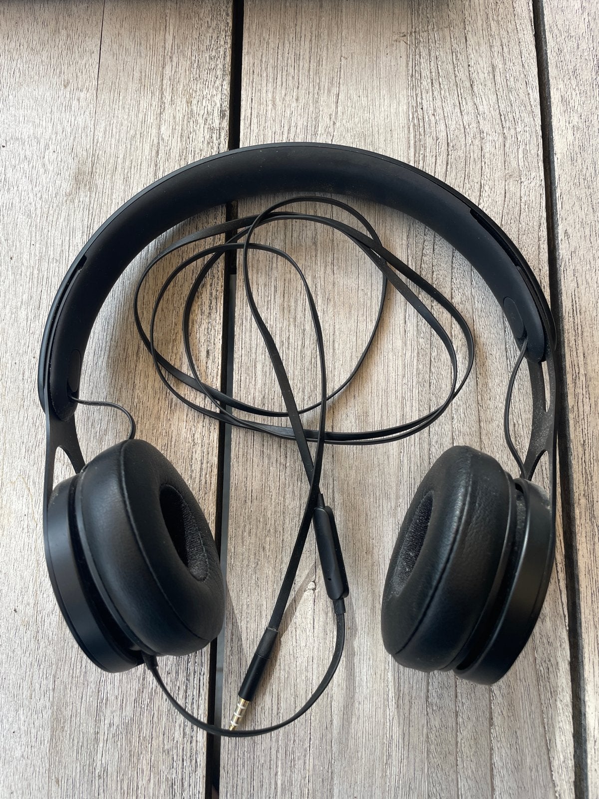 Beats EP On-Ear Koptelefoon Zwart met Lightning Adapter, Gebruikt, Beats, On-ear, Ophalen of Verzenden