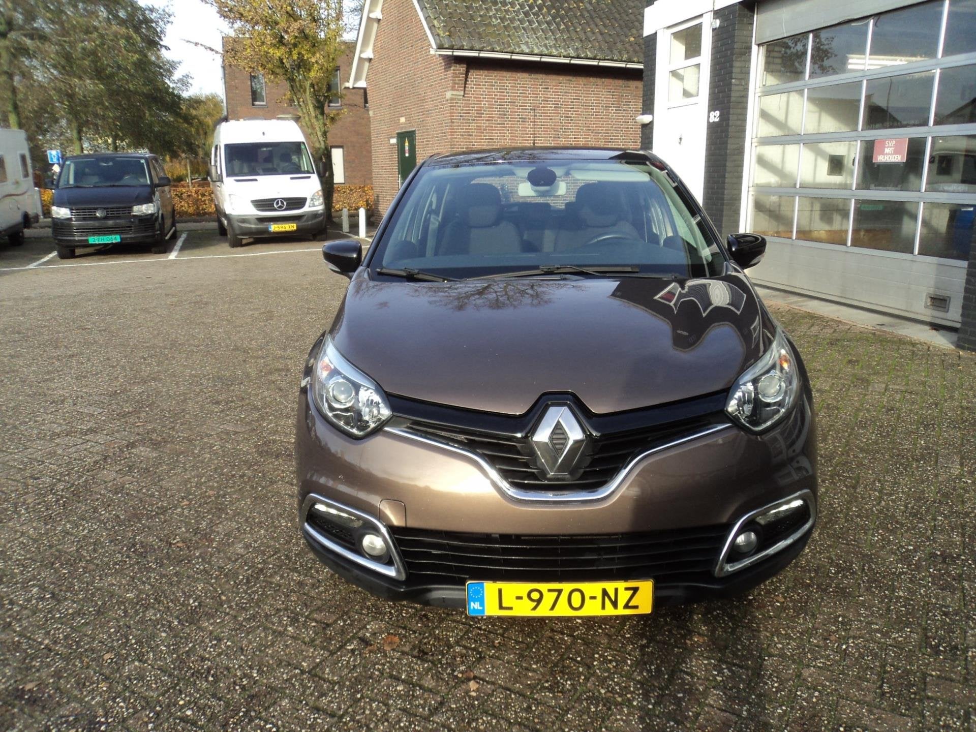 Renault Captur 0.9 TCe Dynamique Camera Trekhaak Stoelverwar, Auto's, Renault, Voorwielaandrijving, Stof, Gebruikt, Zwart