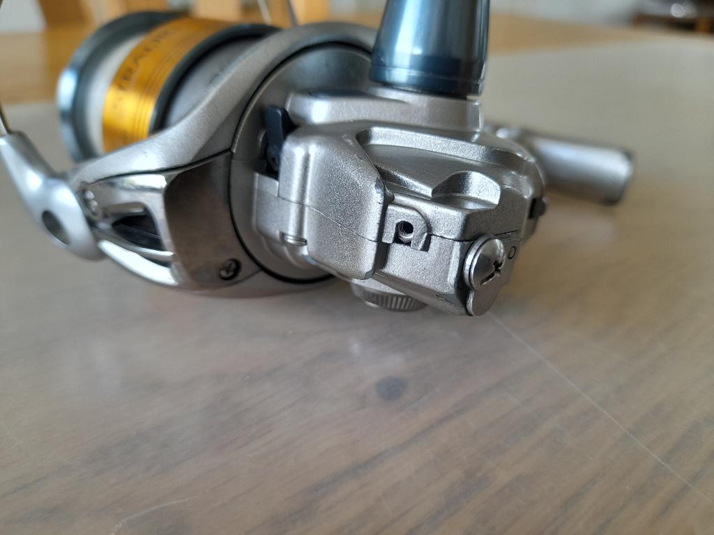 Help wie kan mij helpen aan 2 beschermkapjes van Shimano, Ophalen of Verzenden, Zo goed als nieuw, Molen