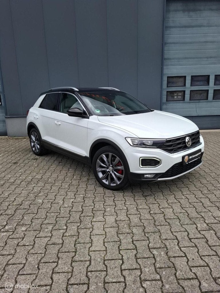 Volkswagen T-Roc 1.5 TSI Sport R 4Motion |Pano|Leder|, Auto's, Volkswagen, Automaat, 1345 kg, Euro 6, 4 cilinders
