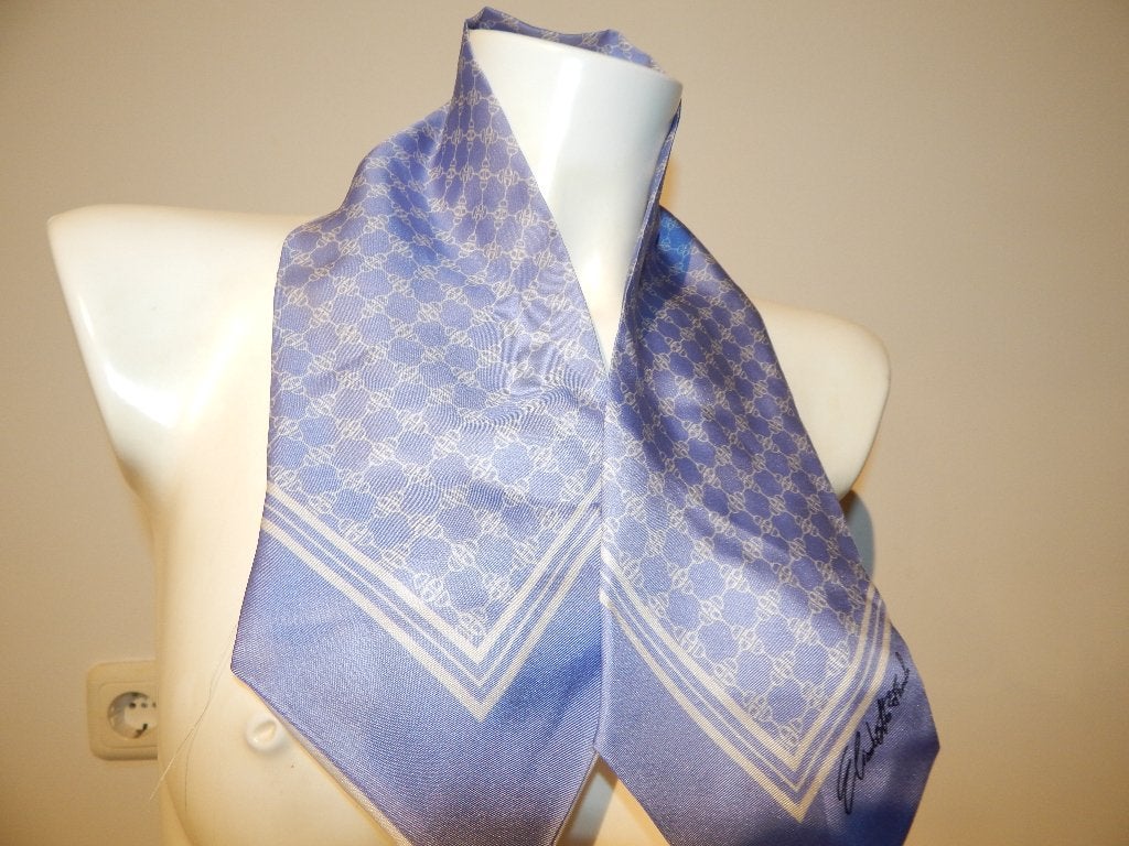 Elisabetta Franchi prachtige zijde shawl in print trendy mod, Kleding | Dames, Mutsen, Sjaals en Handschoenen, Maat 38/40 (M)