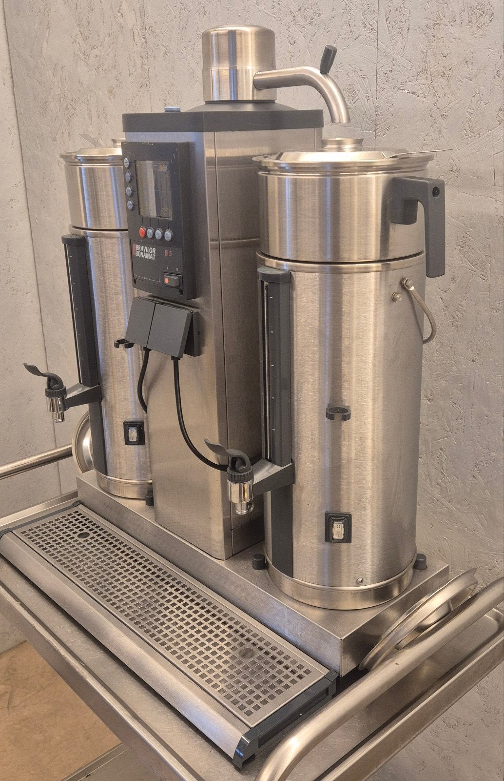 Bravilor Bonamat B5 professionele koffiezetmachine, Ophalen, Gebruikt, 10 kopjes of meer, Koffiemachine