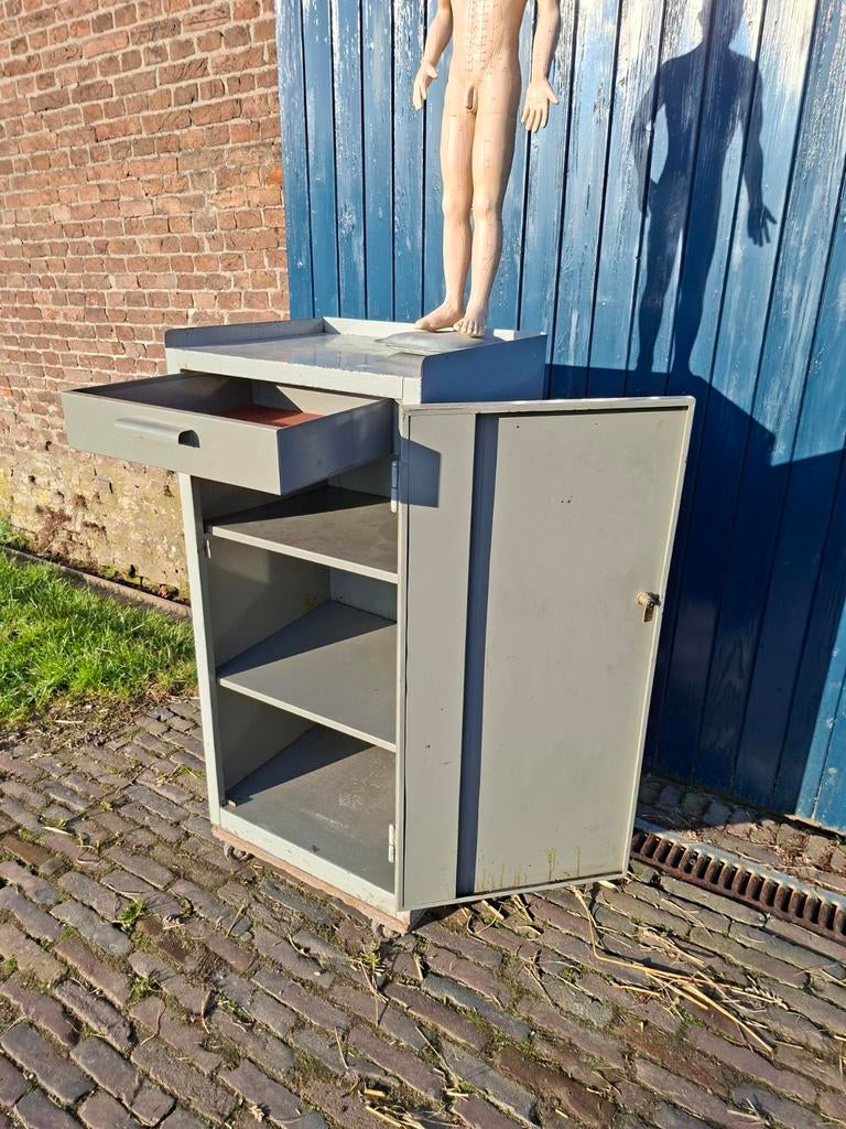 Vintage stalen werkplaats kast, Ophalen