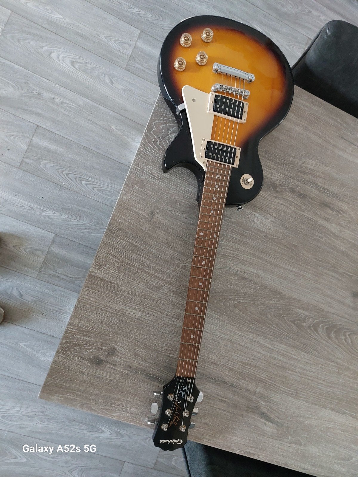 LES PAUL  100.a part of the GIBSON familie of bands. EPIPHON, Muziek en Instrumenten, Ophalen, Solid body, Gibson