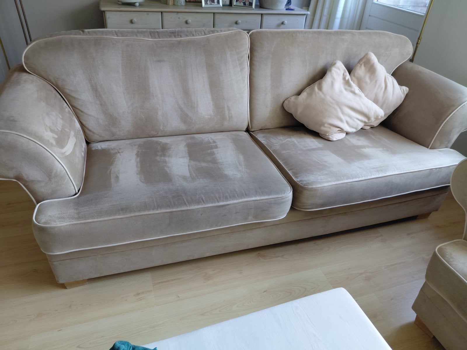 Gratis! Comfortabele 2 en 2,5 zits bank en hocker, Ophalen, Gebruikt, 150 tot 200 cm, Tweepersoons