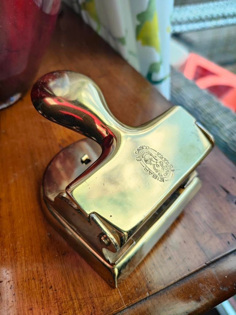 Vintage El Casco Eibar España perforator, messing, Ophalen of Verzenden