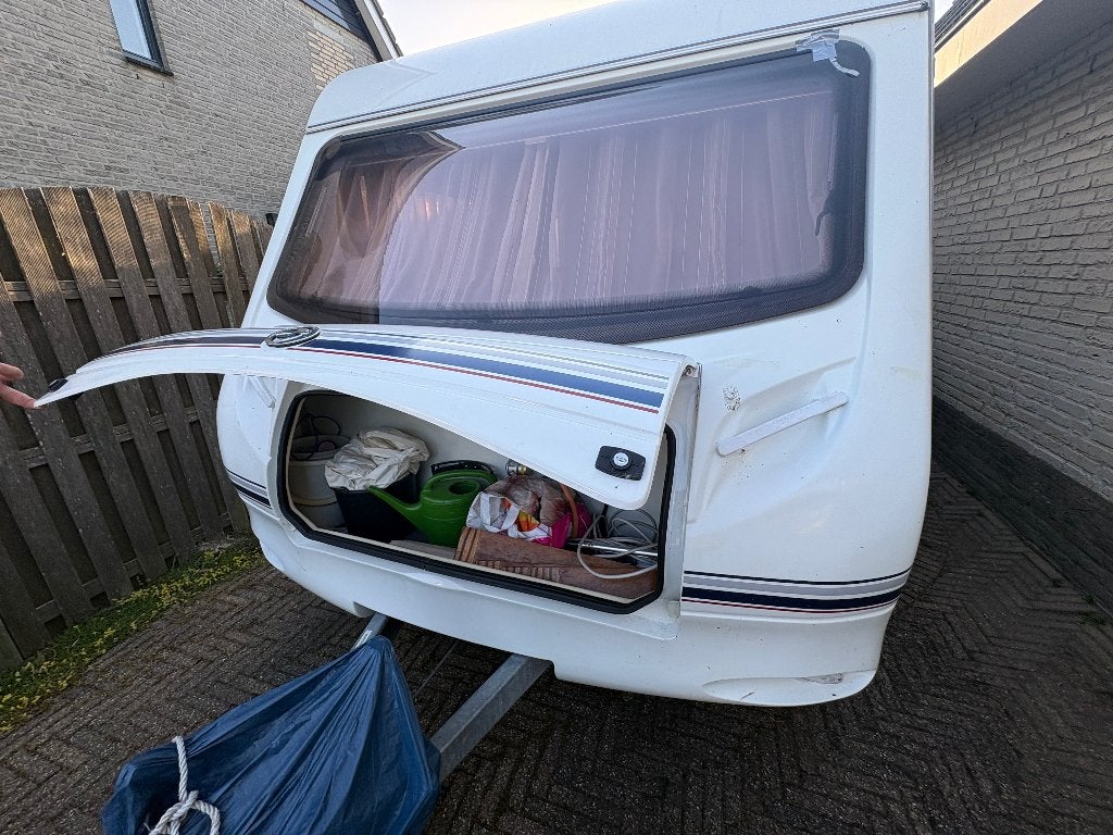 Swift Toscane 390 bj 2005, 2 aparte bedden, Tot en met 2, Treinzit, 750 - 1000 kg