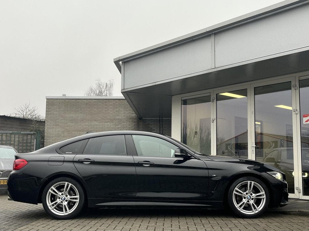 BMW 4-serie Gran Coupé 418i AUT8 M-SPORT LEDER+STOELVERWARM, Automaat, Gebruikt, Zwart, 19 km/l