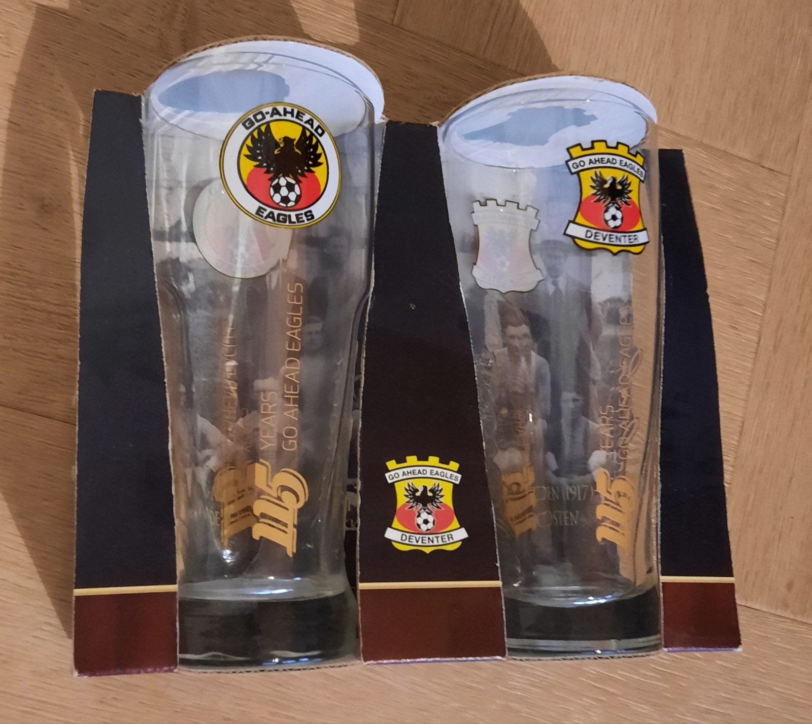 2 Grolsch Go Ahead Eagles 115 jaar jubileum glazen, Verzamelen, Ophalen of Verzenden, Zo goed als nieuw, Glas of Glazen, Grolsch