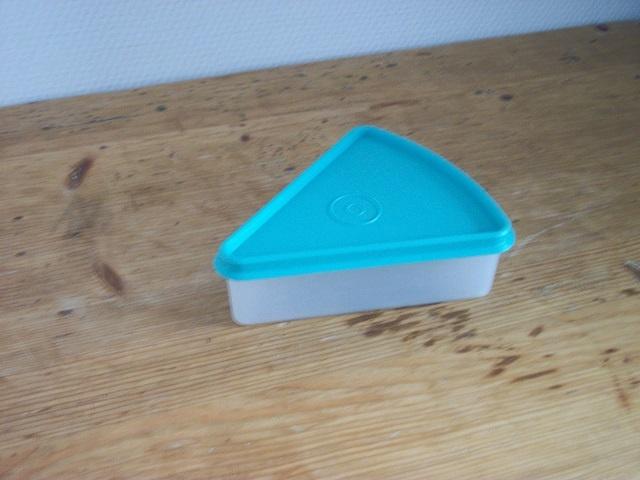 Tupperware Kaaspunt ( groen deksel ), Ophalen of Verzenden, Gebruikt, Groen, Overige typen