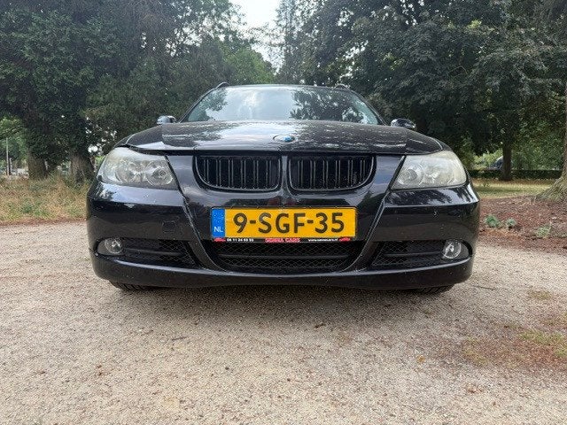 BMW 3-serie Touring 320i, Auto's, BMW, 13 km/l, Startonderbreker, Zwart, 4 cilinders