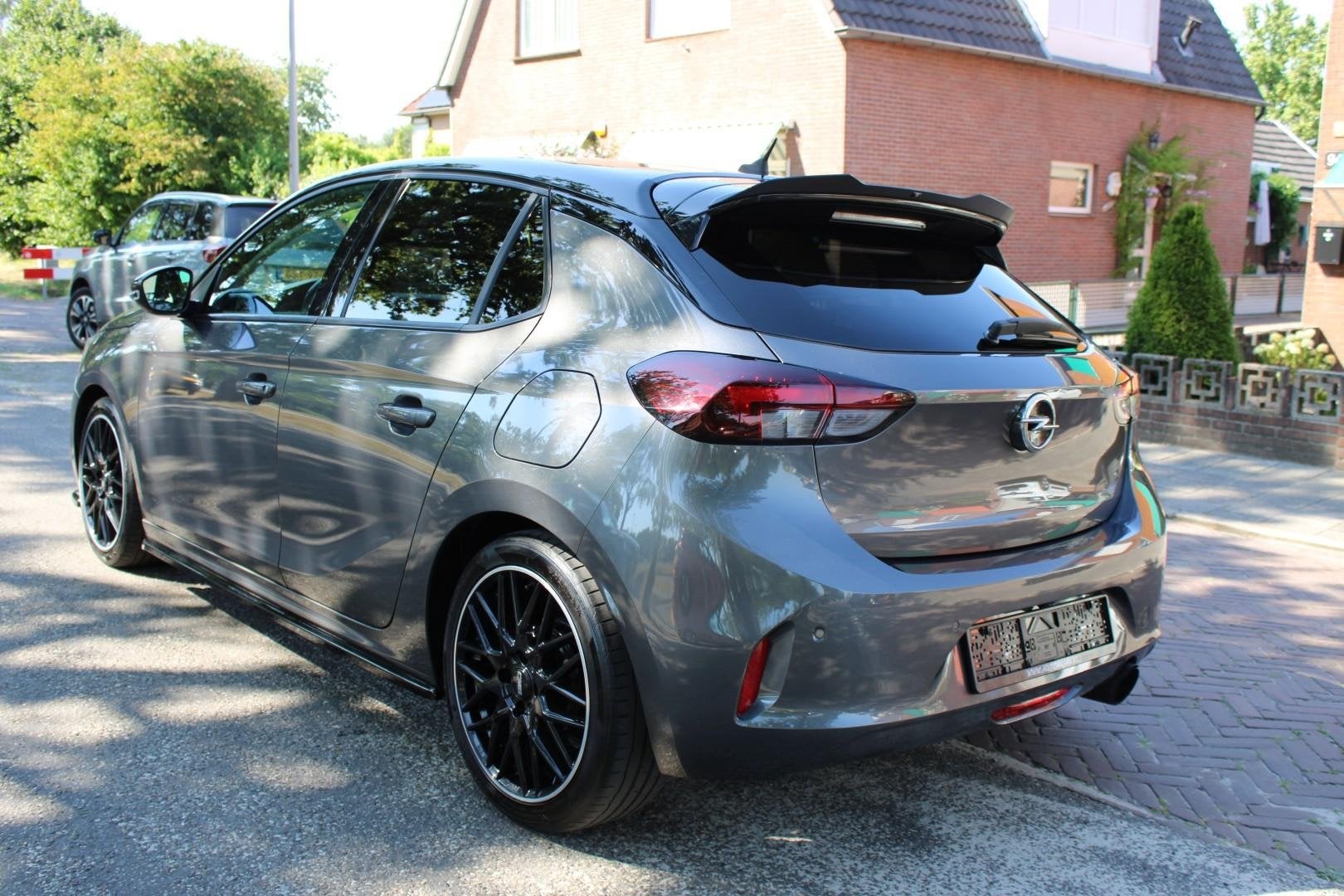 Opel Corsa 1.2 Elegance Met Spoiler pakket! Zeer Sportief!, Voorwielaandrijving, Stof, Gebruikt, Euro 6