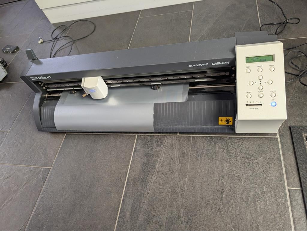 Roland camm-1 gs24 plotter, Ophalen