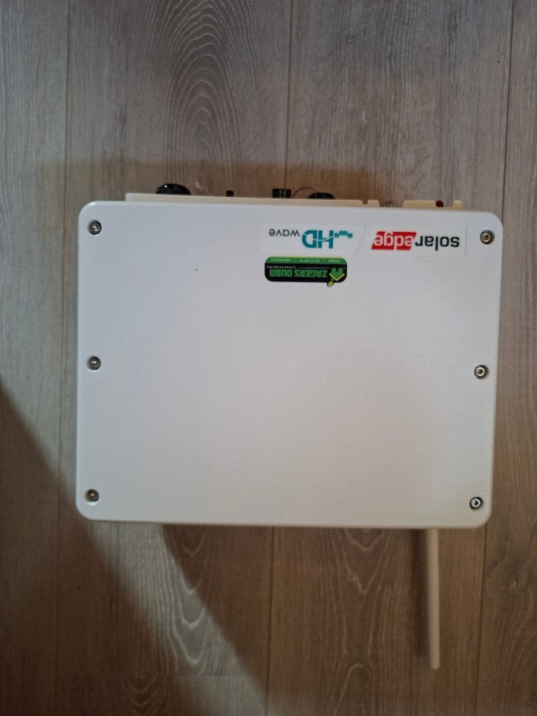 Gebruikte zonnepanelen plus omvormers