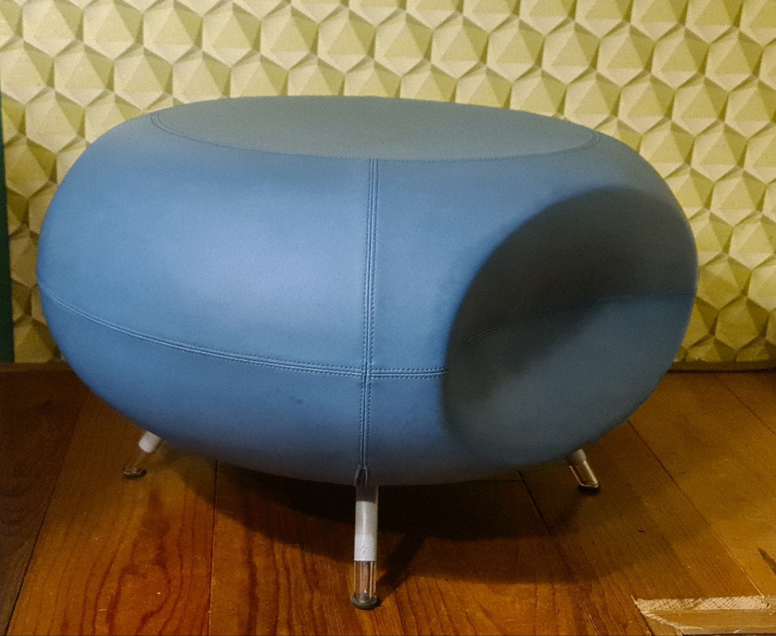 Design poef, kruk, voetenbank, Pebble stoel, Allermuir, Huis en Inrichting, Ophalen, Allermuir