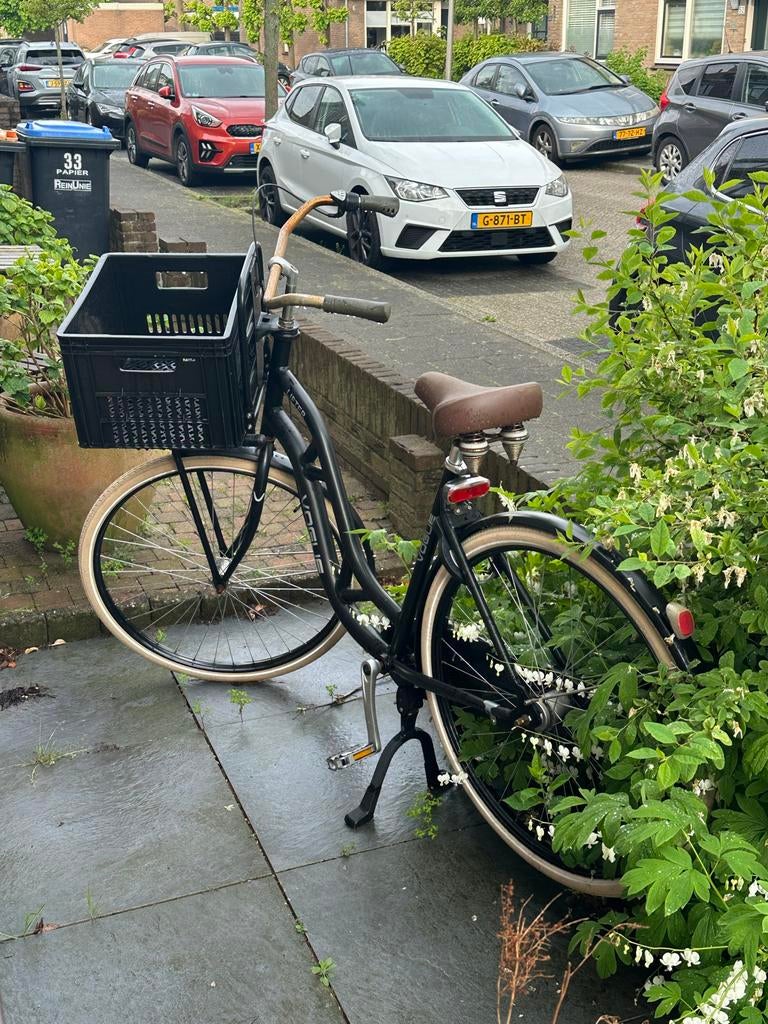 Zwarte Vogue transportfiets met mand - Goede staat, Fietsen en Brommers, Fietsen | Dames | Damesfietsen, Velgrem, Versnellingen
