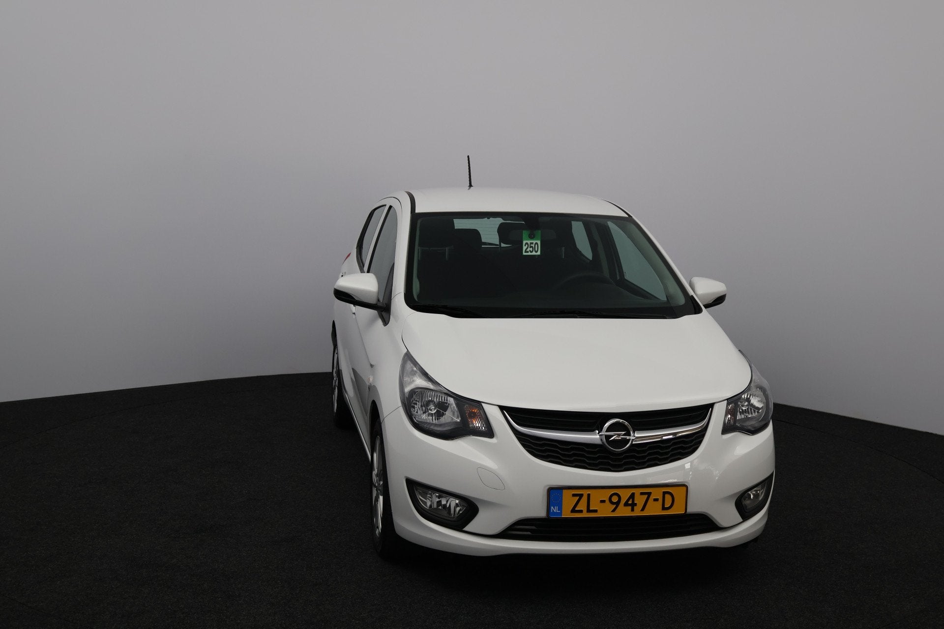 Opel KARL 1.0 ecoFLEX 120 Jaar Edition /5-Drs /Airco /Cruise, Auto's, 839 kg, Stof, Gebruikt, Euro 6