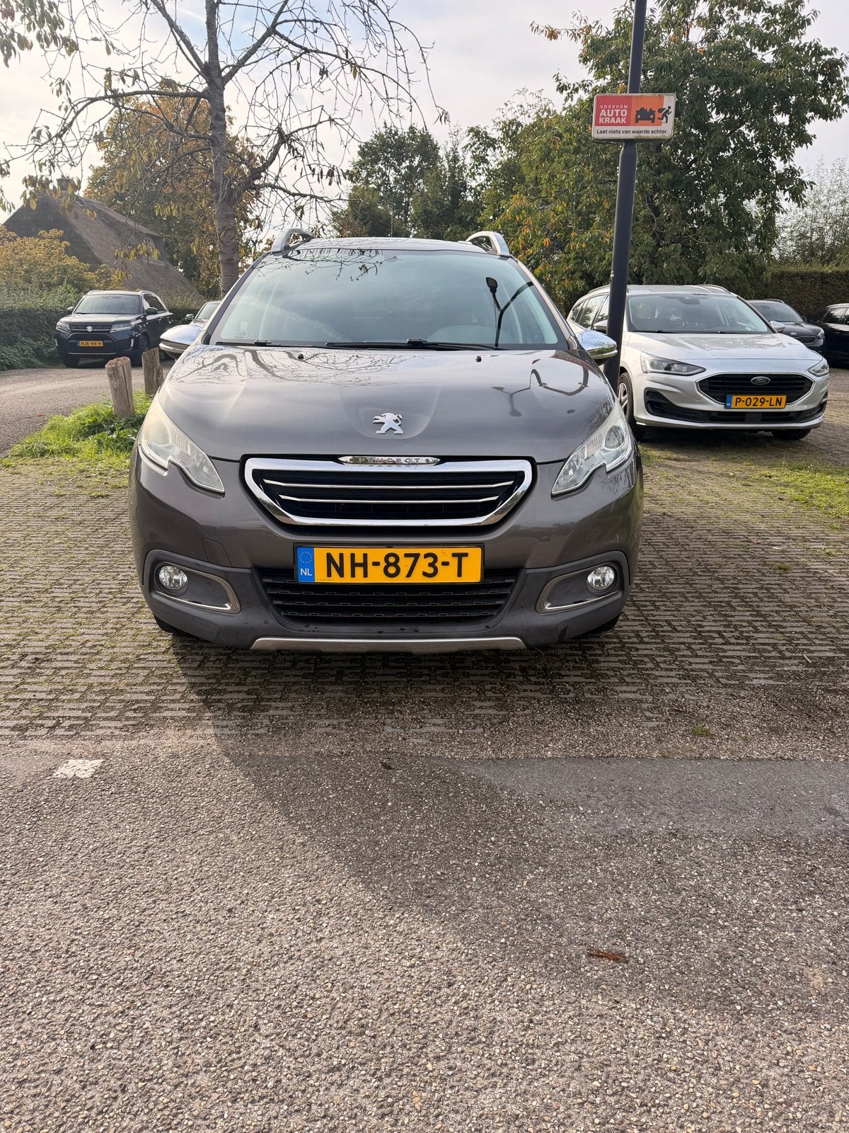 Peugeot 2008 Urban Cross 1.2 VTI 2016 - airco - cruise contr, Voorwielaandrijving, 40 €/maand, 1199 cc, Handgeschakeld