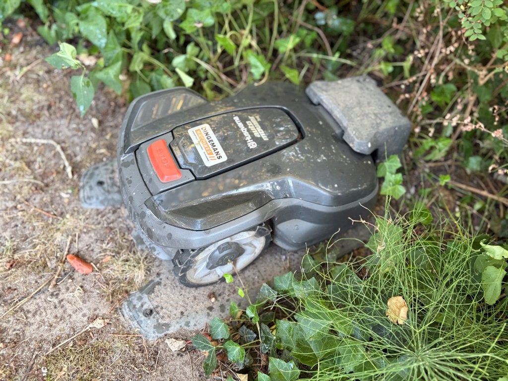 Robotmaaier Husqvarna 305, Tuin en Terras, Robotmaaiers, Ophalen, Gebruikt, 20 tot 25 cm, Husqvarna