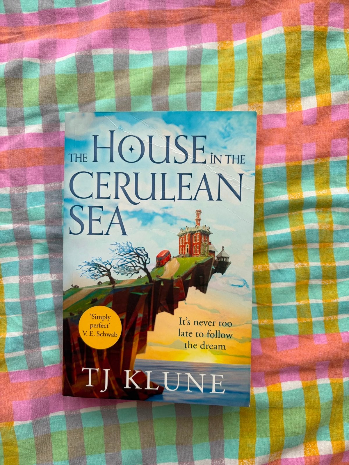 The House in the Cerulean Sea - TJ Klune (Engels), Ophalen of Verzenden, Zo goed als nieuw, Amerika