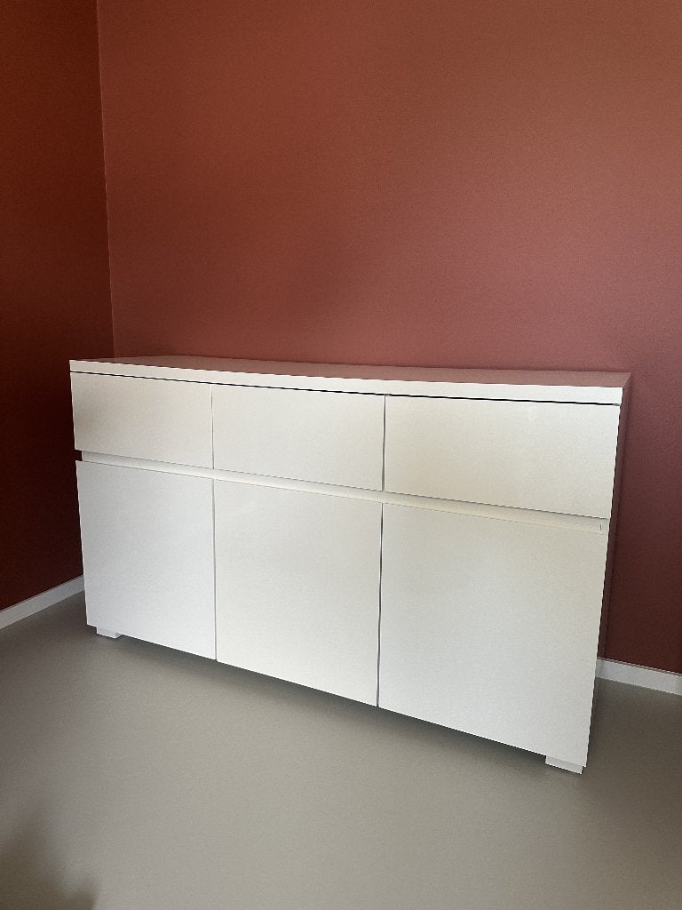 Dressoir OMME JYSK | Hoogglans wit | 140x82x45 (bxhxd), Ophalen, Overige materialen, Gebruikt, Modern Scandinavisch ontwerp