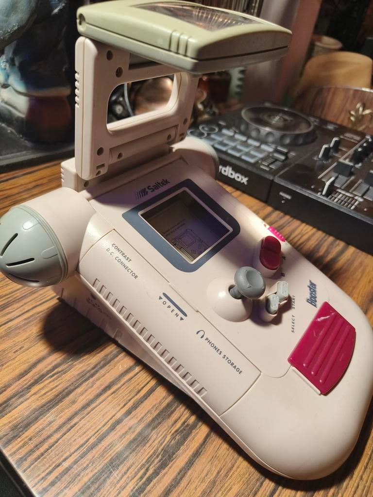 Saltek Booster Forward Game Boy - Vintage Gaming Accessoire, 1 speler, Ophalen of Verzenden, Gebruikt, Vanaf 3 jaar