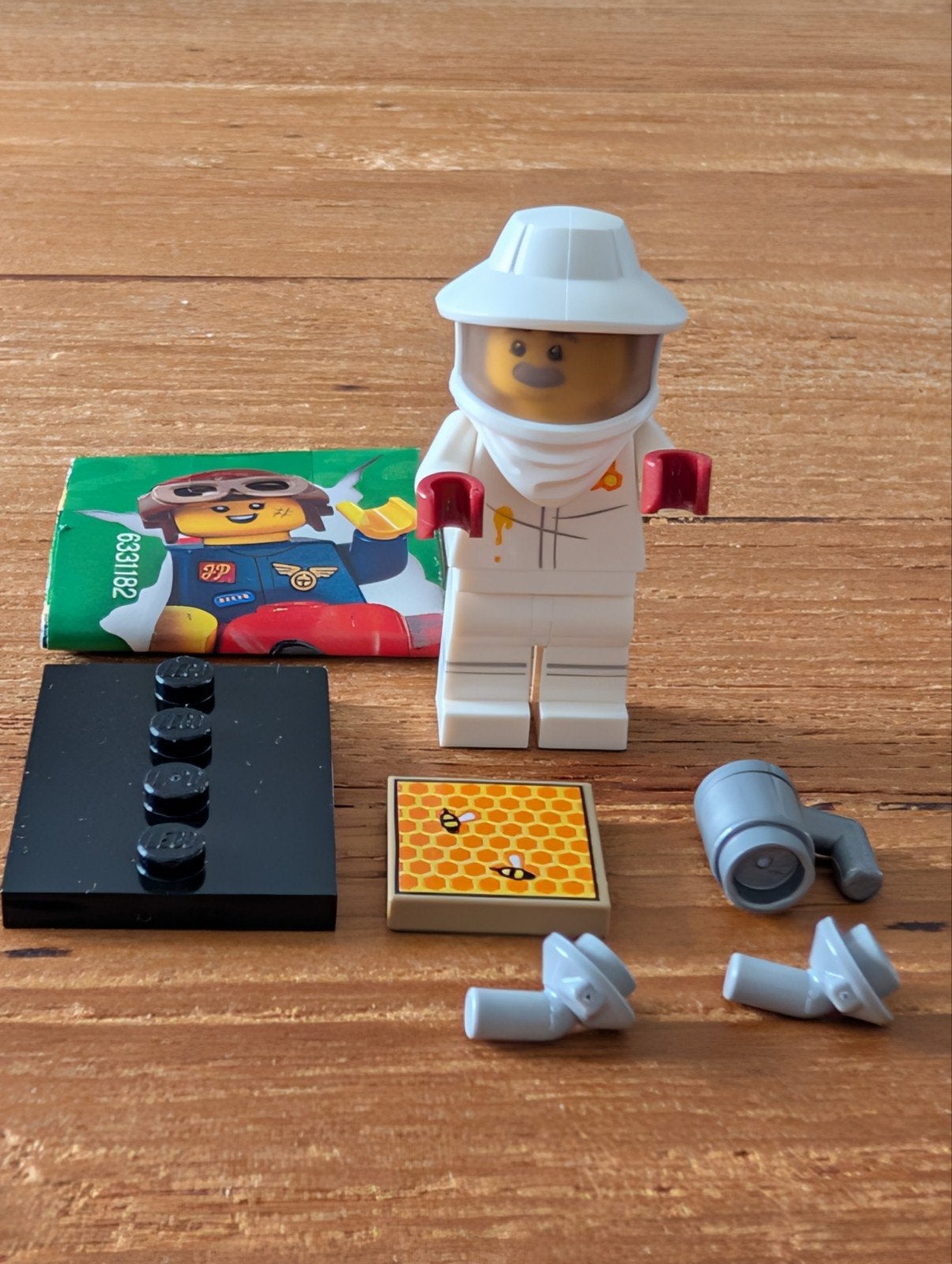 Lego Minifigures serie 21/ imker, Inclusief extra onderdelen, Lego, Nieuw, Ophalen of Verzenden