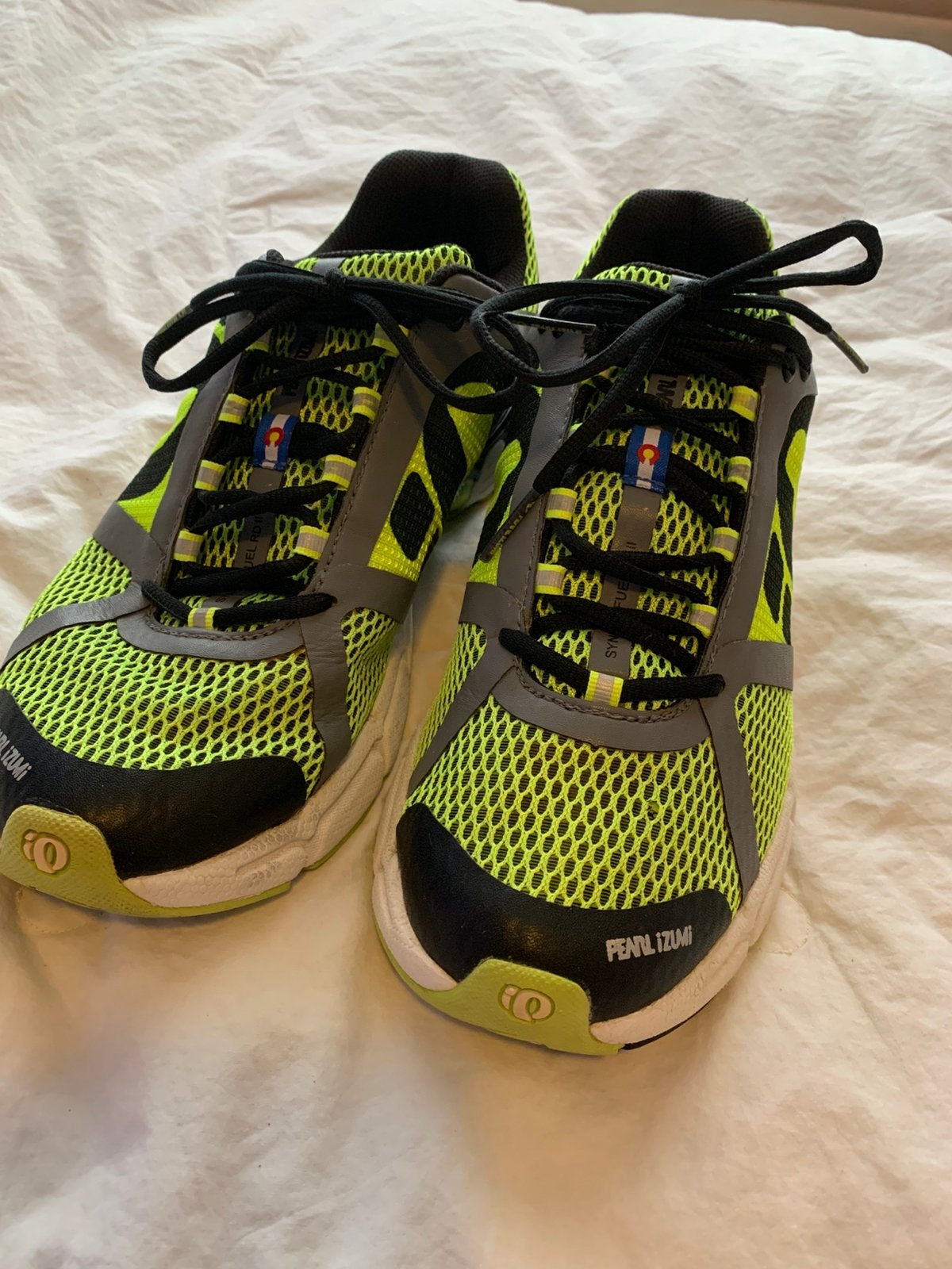 Loopschoenen   MEN   45, Sport en Fitness, Overige merken, Hardloopschoenen, Ophalen of Verzenden, Zo goed als nieuw