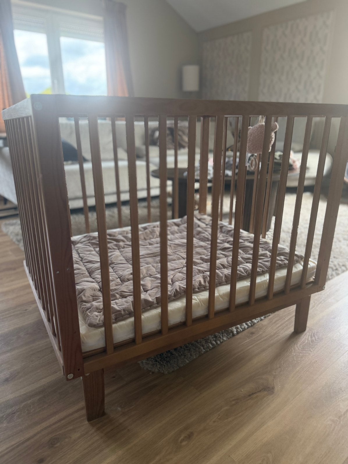 Novi at home box (walnut), Ophalen, Zo goed als nieuw, Vierkant, In hoogte verstelbaar
