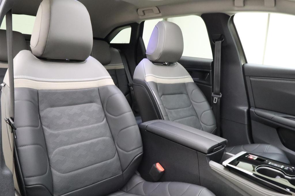 Citroen C5 X 1.6 Plug-in Hybrid 225 Shine Automaat | Navigat, Auto's, Citroën, 1350 kg, Lichtsensor, Gebruikt, 4 cilinders