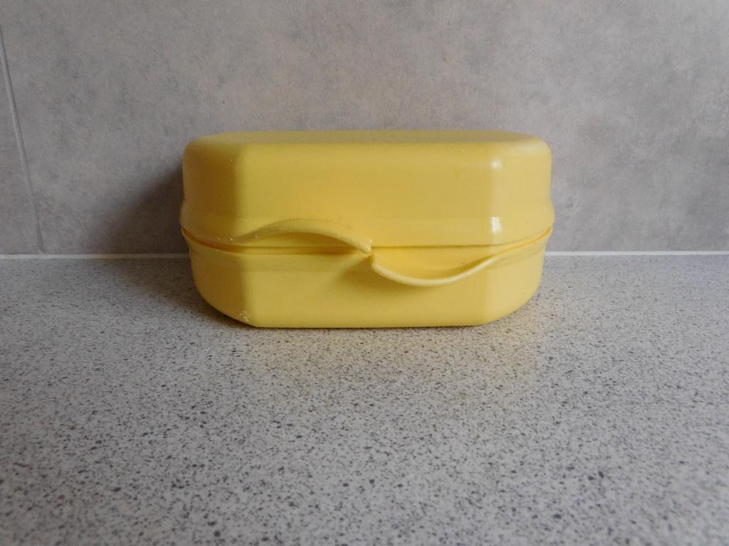 Tupperware Smartclip 17x13x7 cm. Lunchbox Geel, Ophalen of Verzenden, Gebruikt, Geel, Overige typen