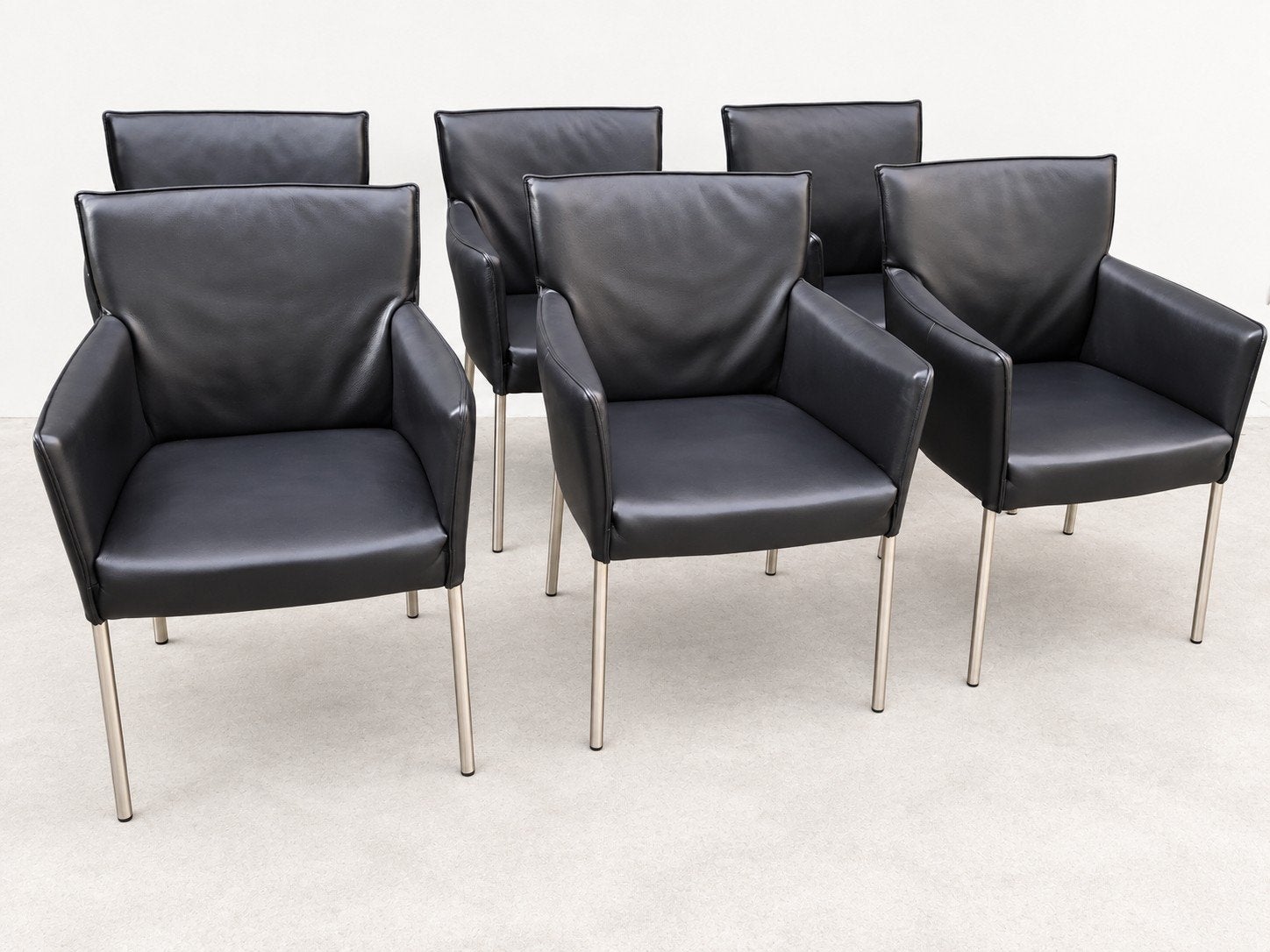 6 Amra design on stock design eetkamerstoelen in zwart leer, Huis en Inrichting, Ophalen, Zwart, Zo goed als nieuw, Vijf, Zes of meer stoelen