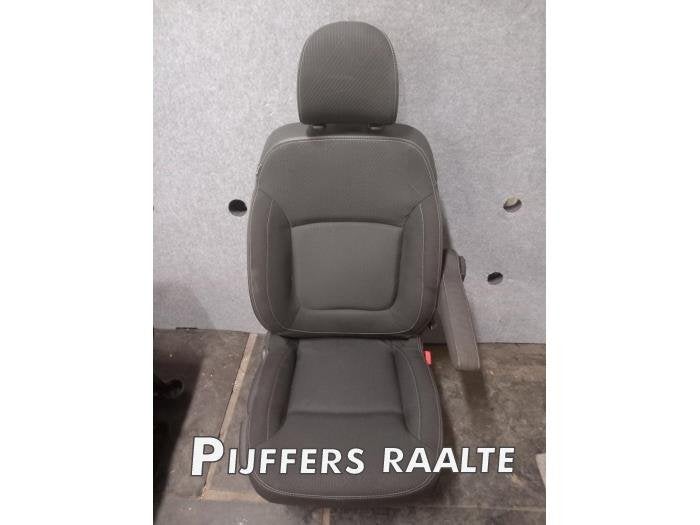 Stoel rechts van een Renault Trafic, Gebruikt, -, Renault, -