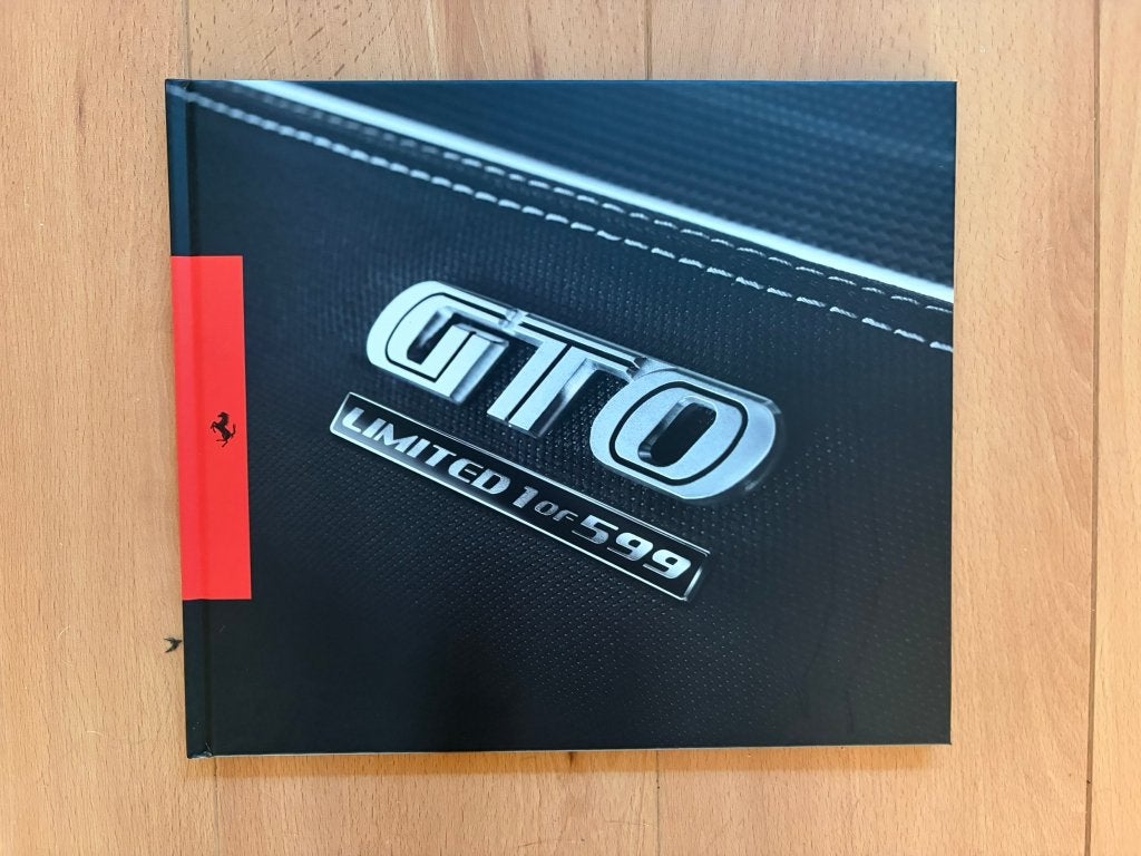 Ferrari 599 GTO  -  Hardbound catalogus nog in folie, Nieuw, Ophalen of Verzenden, Ferrari, Ferrari