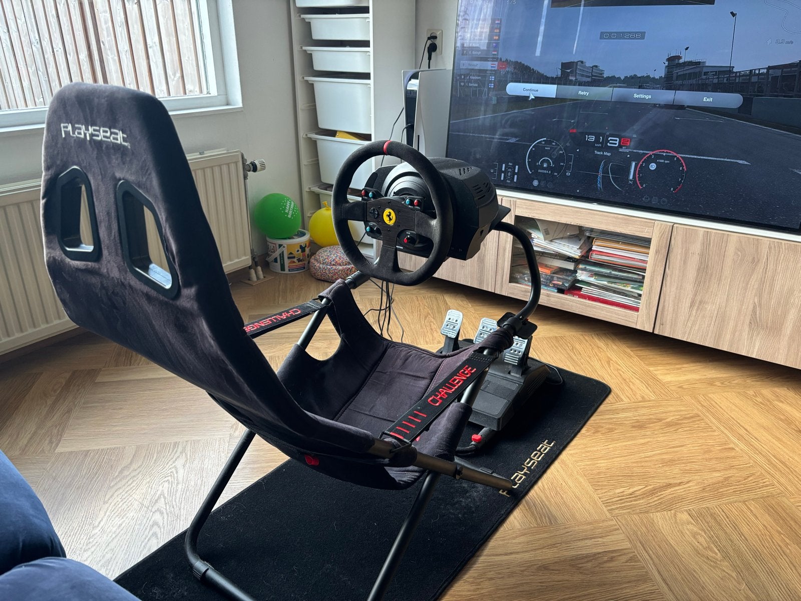 Playseat met Thrustmaster T300 Ferrari Alcantara wheel, Ophalen, Overige merken, Zo goed als nieuw