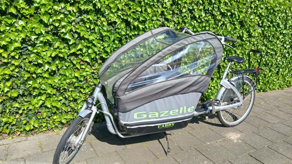 Gazelle Cabby bakfiets met kap, maxi cosi steun,kinderzitje, Ophalen, Gebruikt, Huif, 2 kinderen