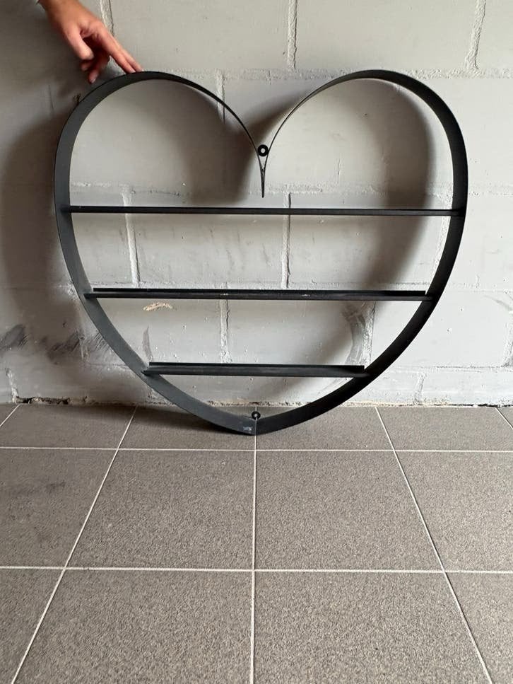 Groot hart (ijzer) voor aan de muur, Ophalen of Verzenden, Zo goed als nieuw