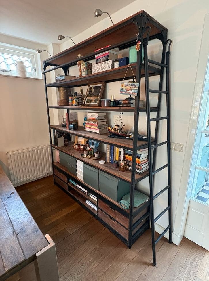 Rootsmann industriële boekenkast met ladder, Met plank(en), 200 cm of meer, 150 tot 200 cm, Zo goed als nieuw