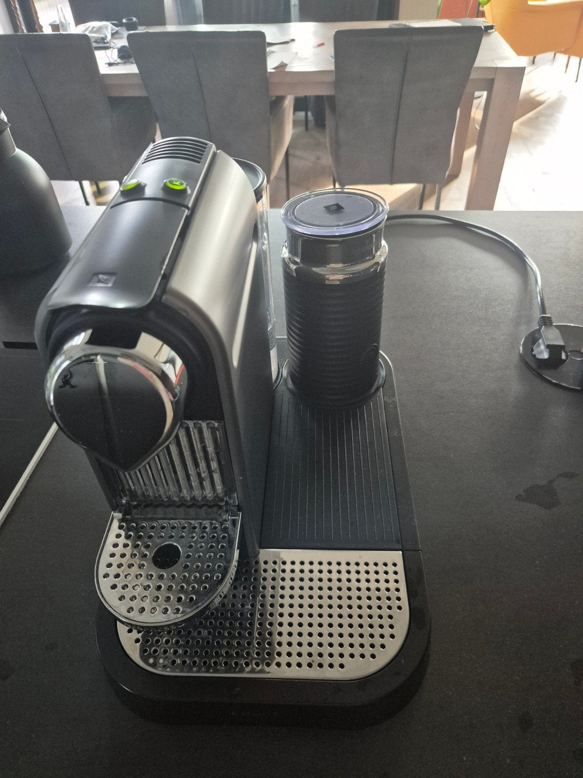 Krups Nespresso Citiz + Aeroccino 3 melkopschuimer, Witgoed en Apparatuur, Koffiezetapparaten, Ophalen, Koffiemachine, Zo goed als nieuw
