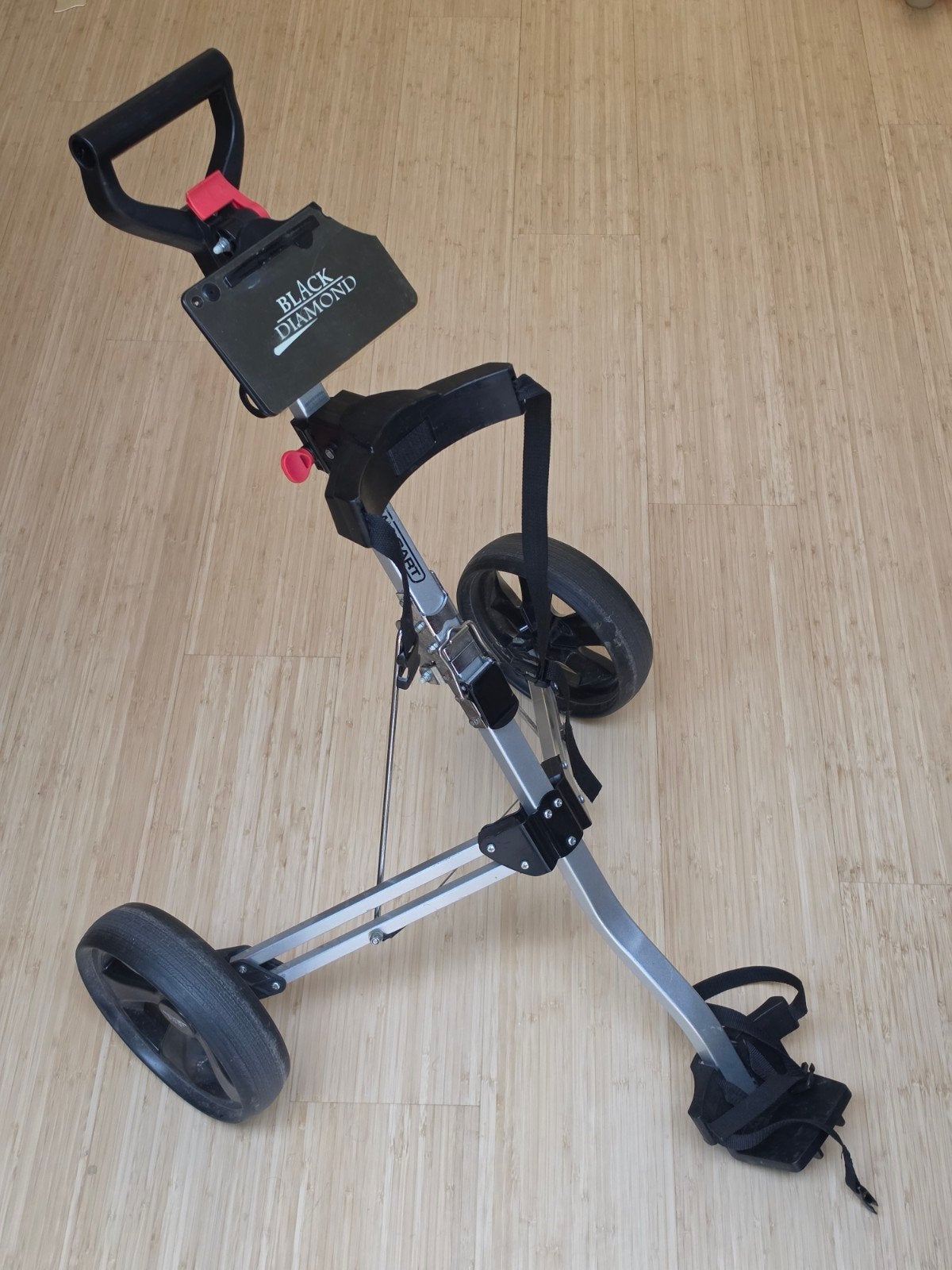 Black Diamond Golf Trolley - Opvouwbaar en Compact, Sport en Fitness, Golf, Ophalen, Gebruikt, Golfkar