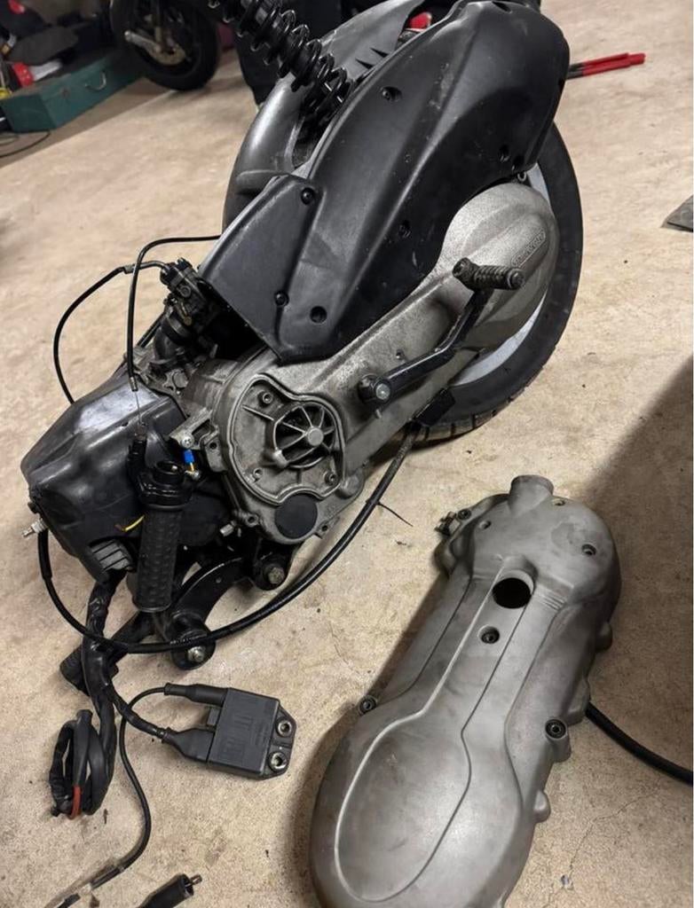 Skr blok gezocht 125 cc, Ophalen, Zo goed als nieuw, Blok, Piaggio