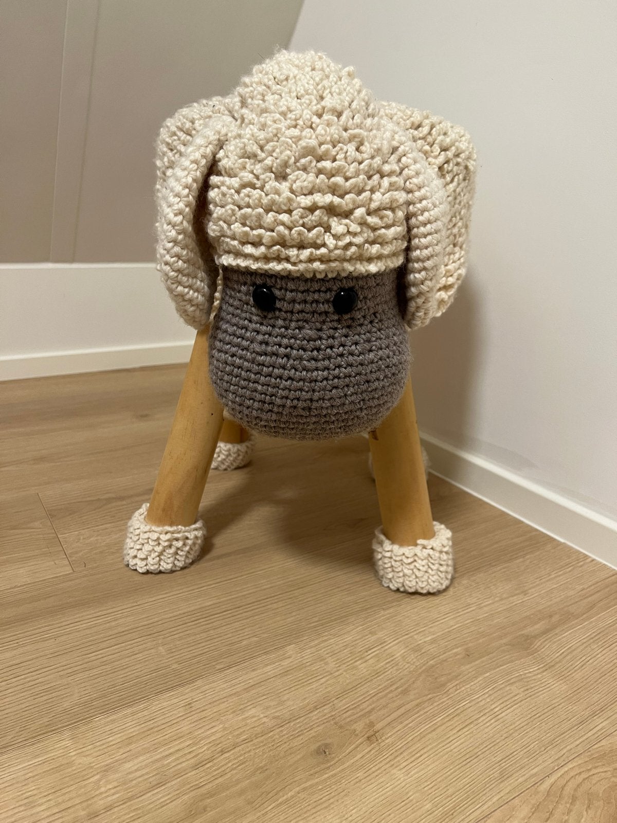 Leuk schaapje / krukje voor kinderkamer, Hout, Beige, Ophalen of Verzenden, Landelijk