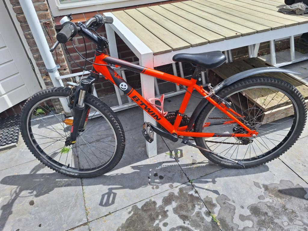 B'Twin Rockrider 500 Mountainbike - Oranje, Fietsen en Brommers, Fietsen | Mountainbikes en ATB, Zo goed als nieuw, Geen vering
