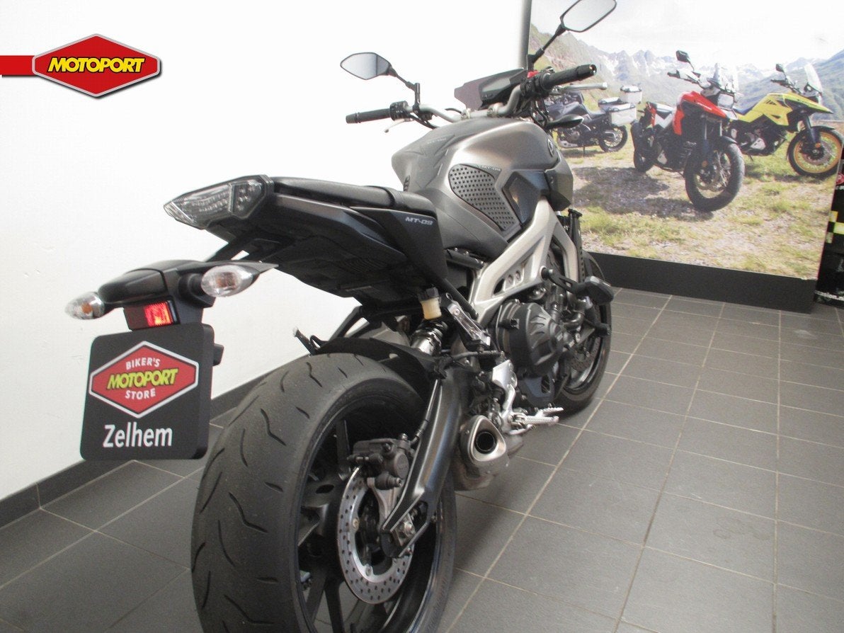 Yamaha MT-09 (bj 2015), Motoren, Klantenservice@yamaha-motor.nl, Meer dan 35 kW, Koolhovenlaan 101
1119 NC  Schiphol-Rijk, NL