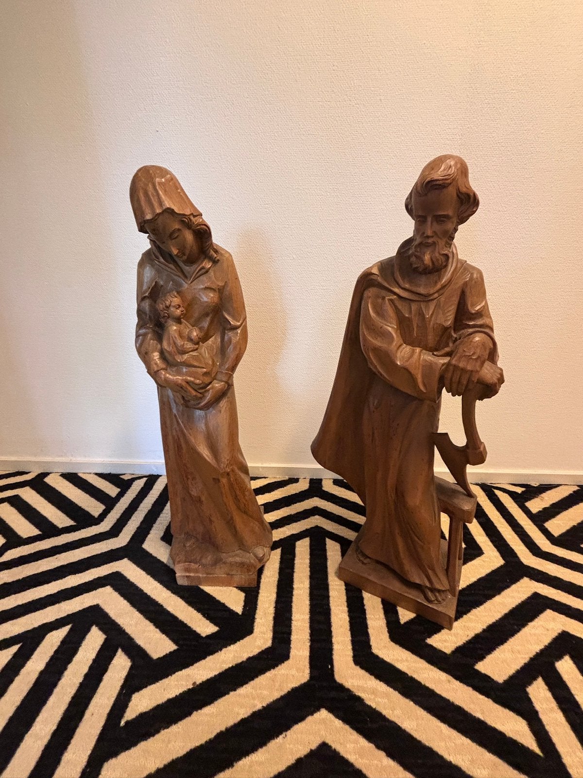 Heilige Familie – groot handgesneden houten paar – ca. 80 cm, Ophalen