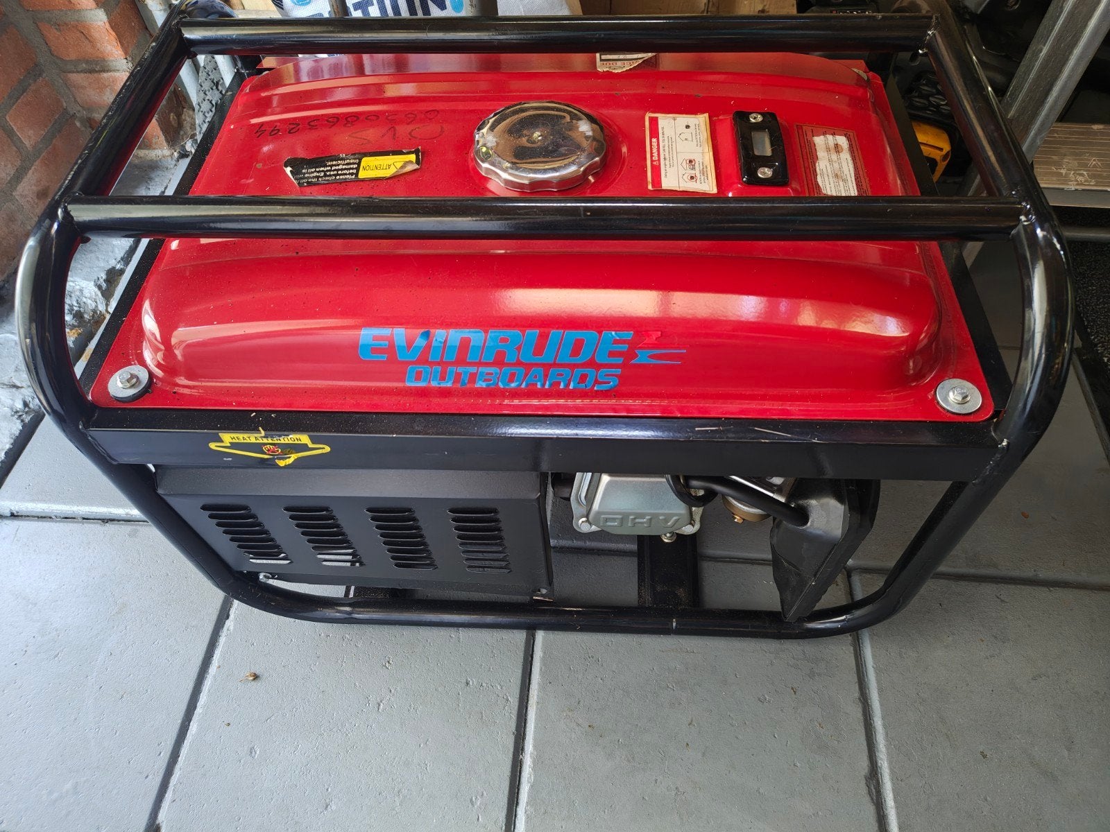 bijna nieuwe aggregaat 4takt, Ophalen of Verzenden, Zo goed als nieuw, Minder dan 5 kVA, Benzine