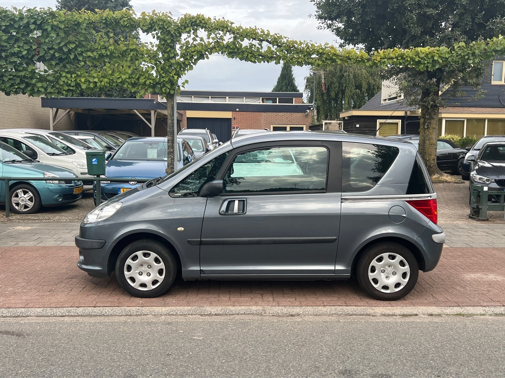 Peugeot 1007 1.4 * Brede Instap|APK 09-2027!, Voorwielaandrijving, 15 km/l, 4 cilinders, 4 stoelen