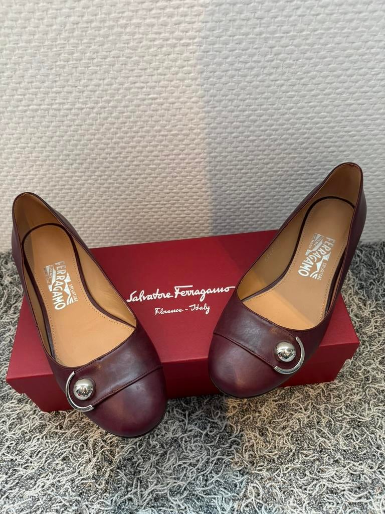 Salvatore ferragamo ballerina maat 37.5, ., Zo goed als nieuw, ., Rood